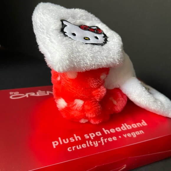 Hello Kitty x Crème shop soft plush headband - Picture 2 of 4